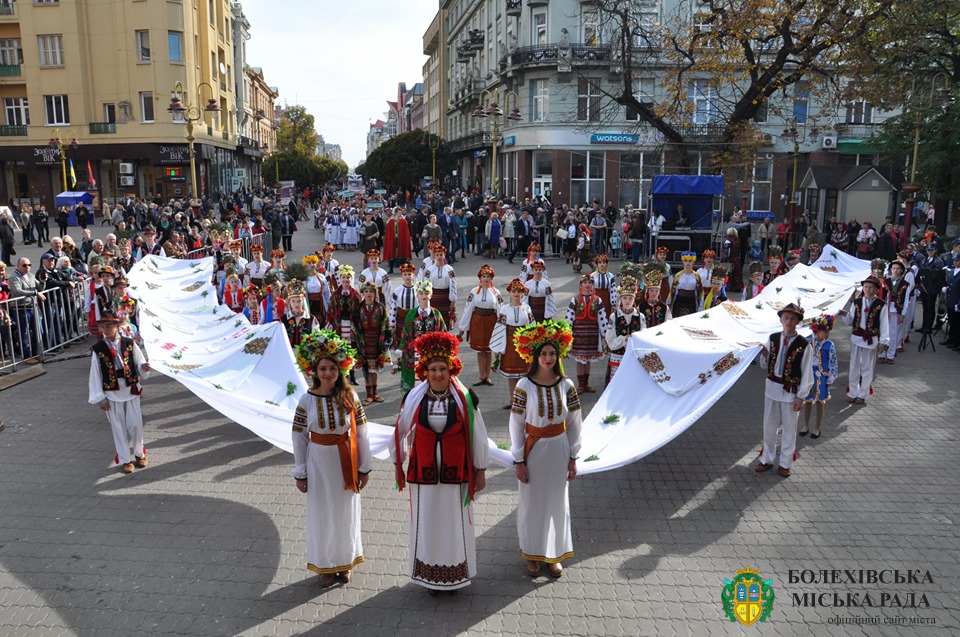 VI міжнародний фольклорний фестиваль етнографічних регіонів України "Родослав"