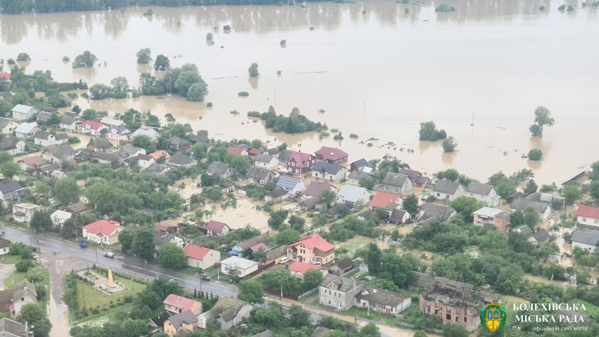 Кабмін виділив 480 мільйонів для відновлення Івано-Франківської області після повені