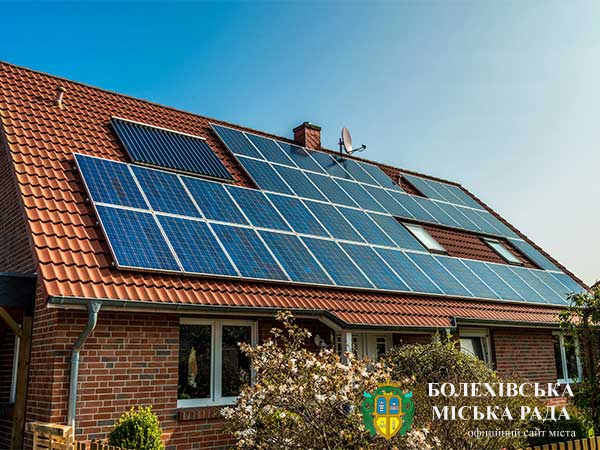 Більше 1900 прикарпатських домогосподарств заощаджують на електроенергії, використовуючи сонячні панелі