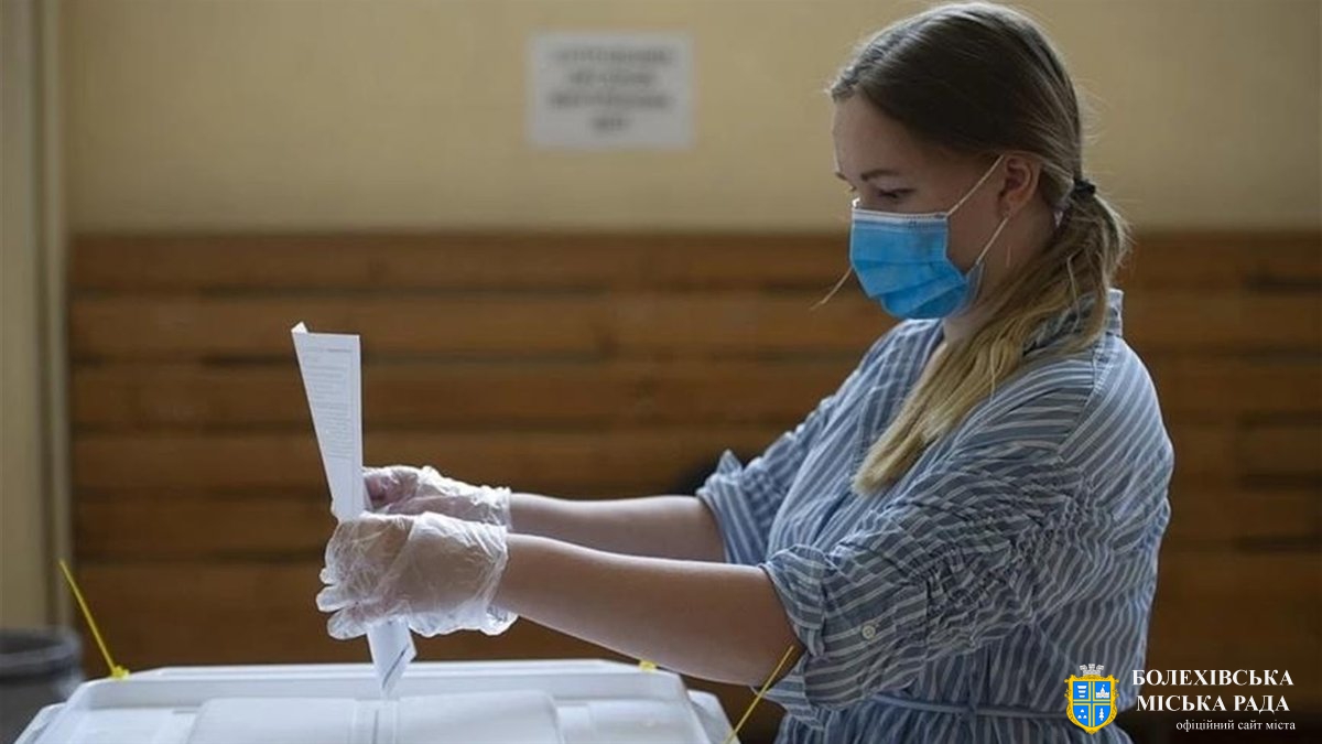 Денис Шмигаль закликав українців дотримуватись протиепідемічних норм при голосуванні 25 жовтня