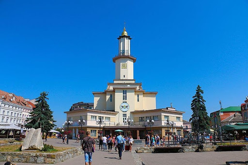 9 травня розпочинається IX-ий сезон щонедільних безкоштовних екскурсій в Івано-Франківську