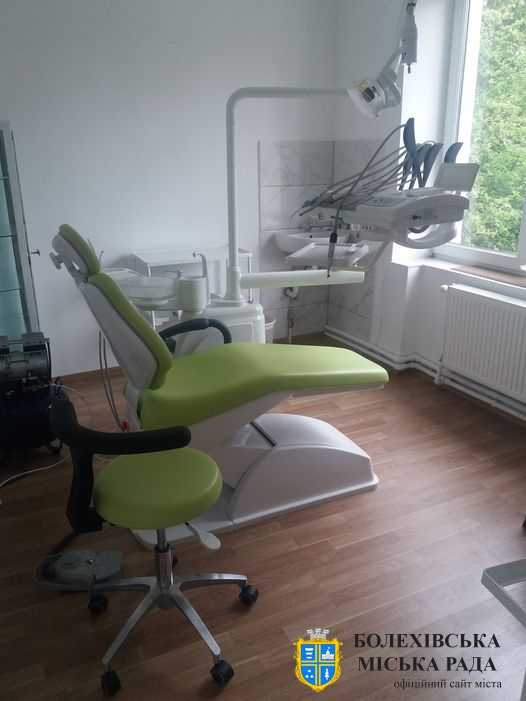 У КНП "Болехівська ЦМЛ" відновлює роботу оновлений стоматологічний кабінет