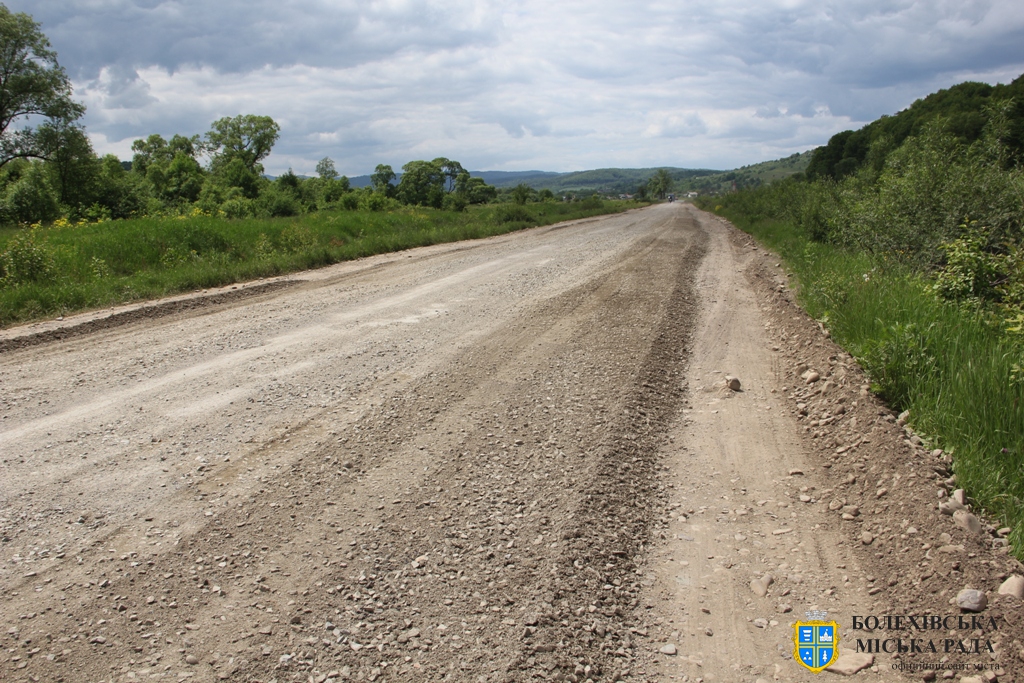 На Болехівщині продовжують капітальний ремонт дороги Болехів-Козаківка