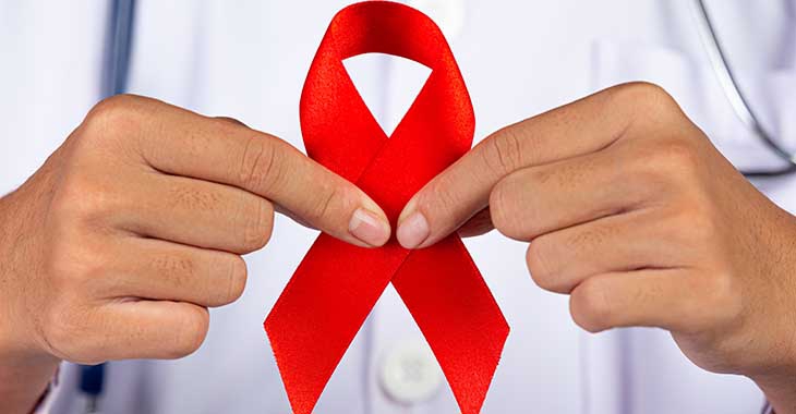 Людям, які живуть з ВІЛ: як захиститись від COVID-19