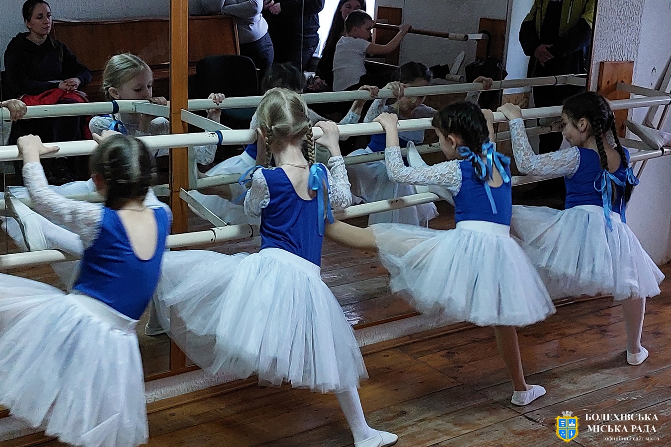 У Болехівській мистецькій школі проведено академконцерти з хореографії