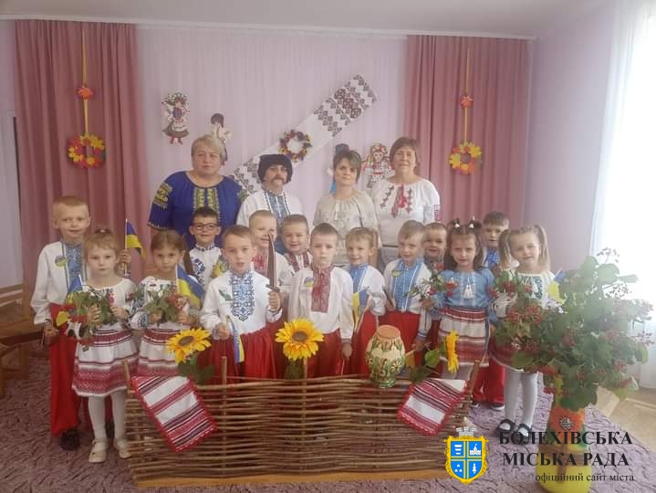 У закладі дошкільної освіти "ВЕСЕЛКА" відбулася спортивно-музична розвага ”Козацький скарб", приурочена Дню Українського козацтва
