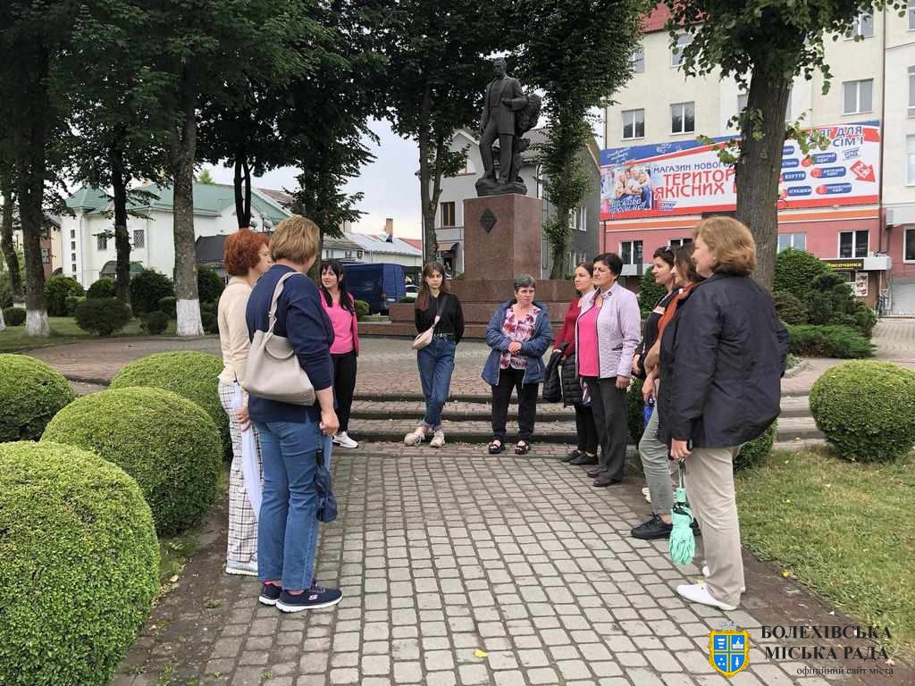 У Болехові пройшла чергова безкоштовна екскурсія «Шляхами Наталії Кобринської у місті Болехові»