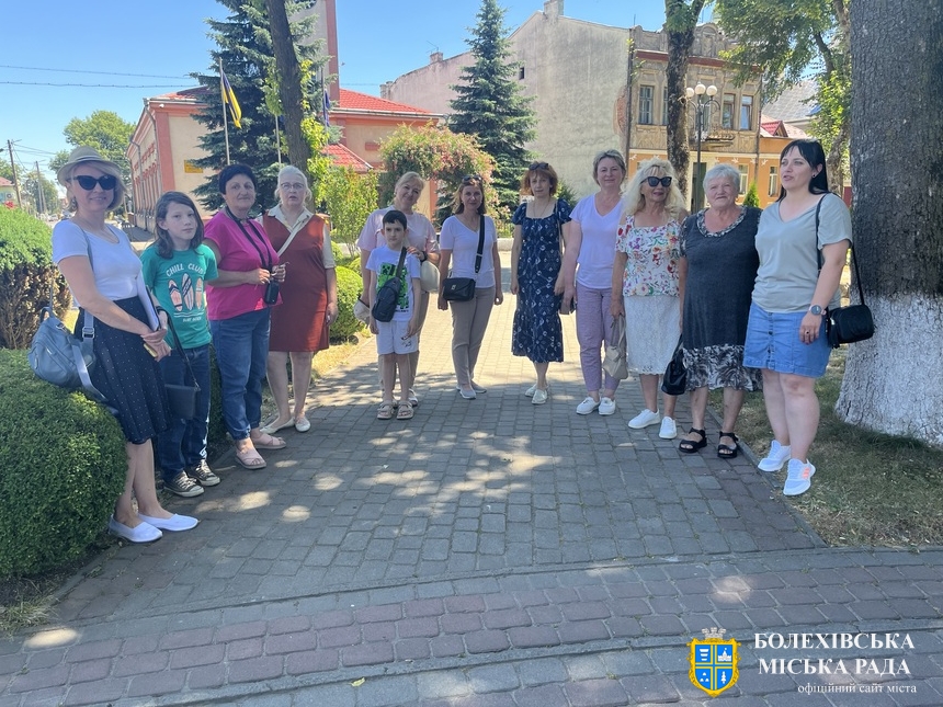 У Болехові пройшла чергова безкоштовна екскурсія «Архітектурна спадщина Болехова» присвячена Дню архітектури України