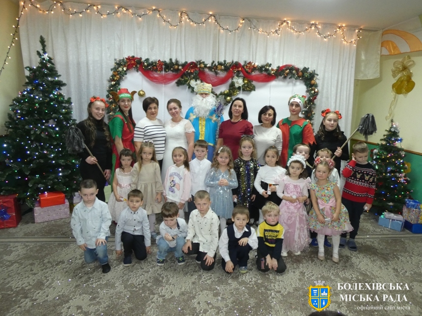 У переддень чарівного зимового дива садочок "Зірочка" наповнився особливою атмосферою — очікуванням Свята Миколая❤🥰