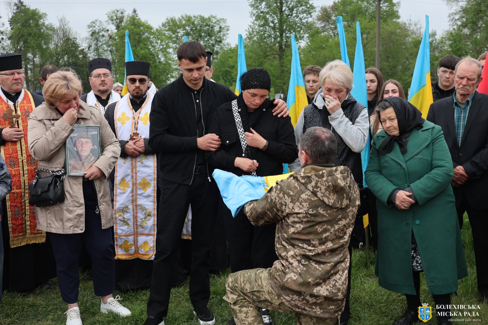 🕯️ Болехівська громада провела останньою земною дорогою Героя — Івана Гребенюка
