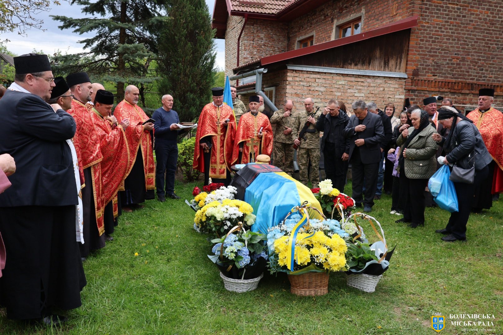 🇺🇦 Болехівська громада віддала останню шану полеглому захиснику Тарасу Домшину